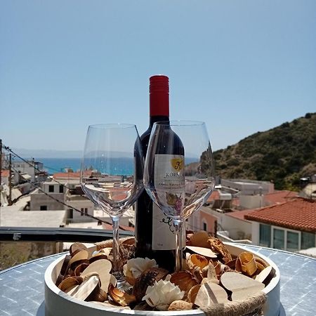 Happy Days Apartment Agia Galini Екстериор снимка