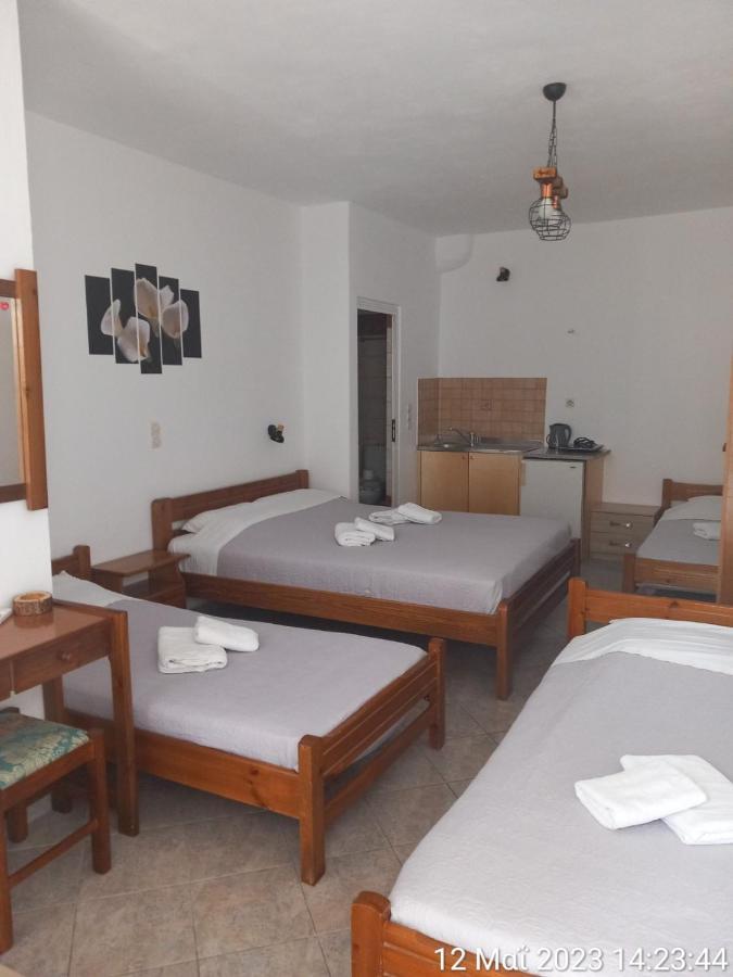 Happy Days Apartment Agia Galini Екстериор снимка