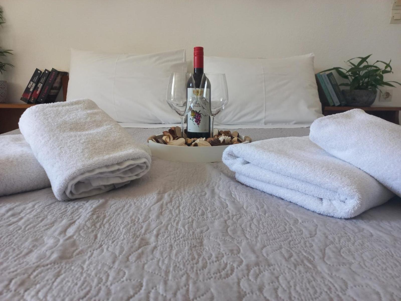 Happy Days Apartment Agia Galini Екстериор снимка