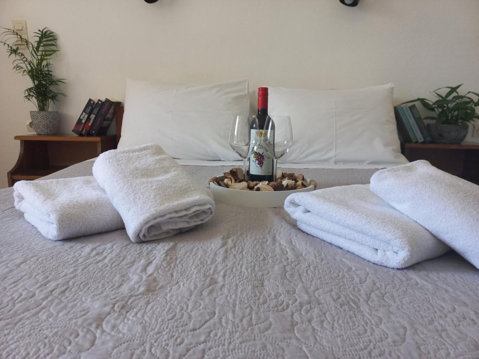 Happy Days Apartment Agia Galini Екстериор снимка